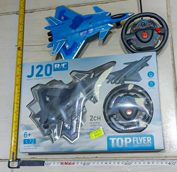 AVION A CONTROL DE JUGUETE