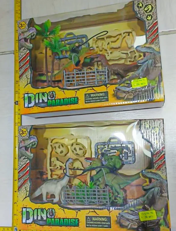 DINOSAURIO DE JUGUETE